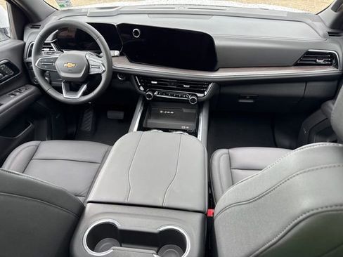 New 2025 Chevrolet Suburban LT w/ Comfort Package image 20