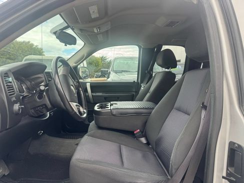 Used 2010 Chevrolet Silverado 1500 LT w/ Power Pack Plus RWD image 8