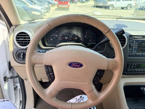 Used 2004 Ford Expedition Eddie Bauer AWD/4WD image 12