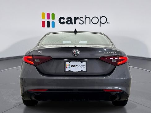 Used 2023 Alfa Romeo Giulia Sprint image 4