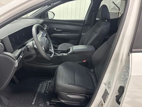 Certified 2025 Hyundai Santa Cruz SE AWD/4WD image 6