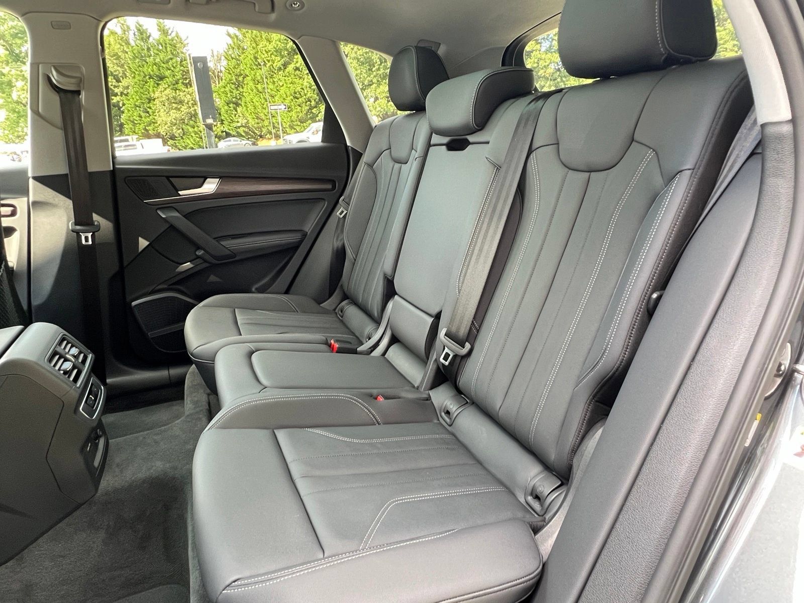 Used 2025 Audi Q5 e Premium Plus w/ Premium Plus Package AWD/4WD image 27