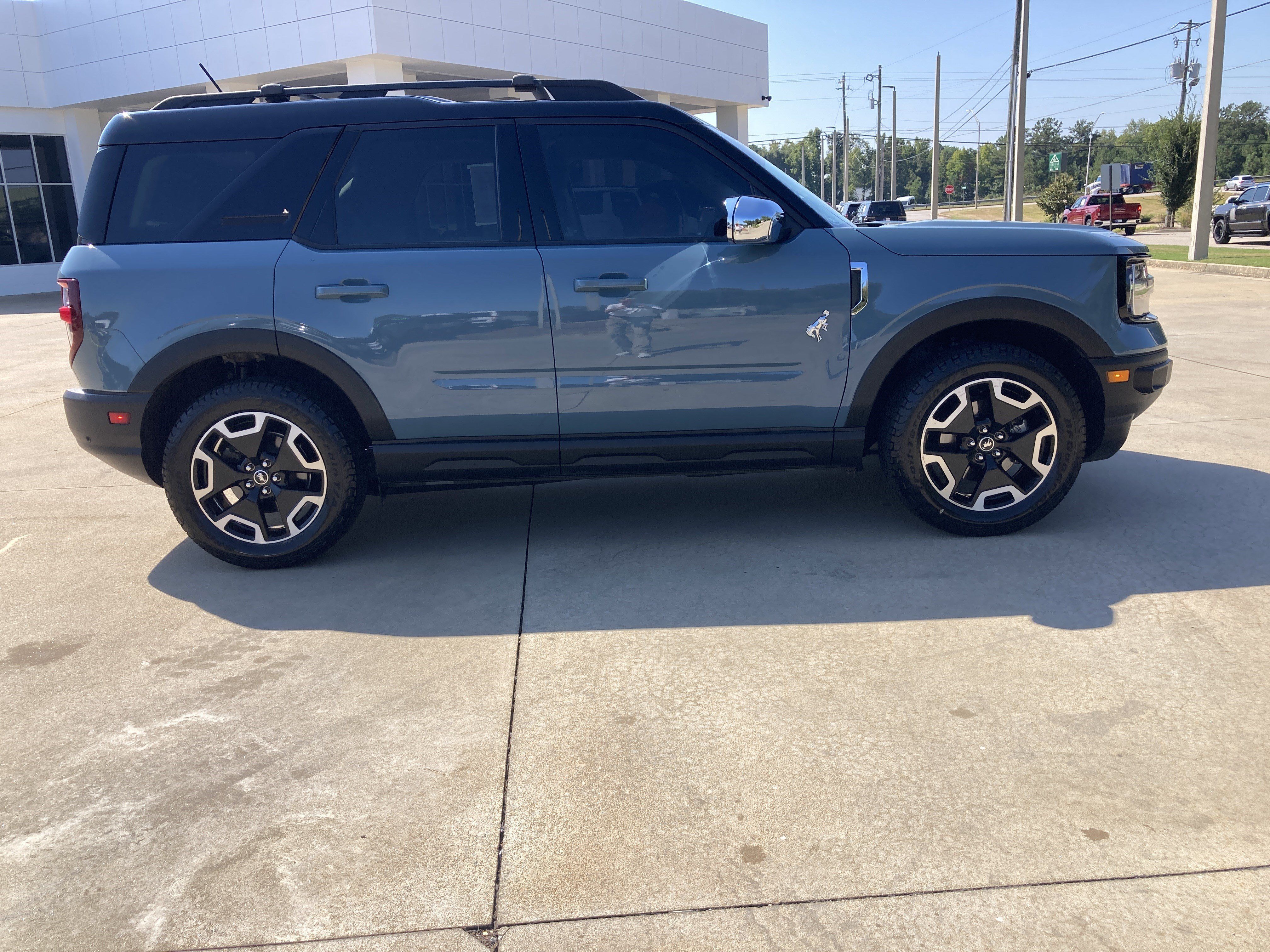 Used 2021 Ford Bronco Sport Outer Banks AWD/4WD image 4
