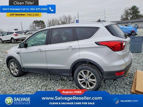 Used 2019 Ford Escape SE FWD image 3