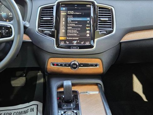 Used 2021 Volvo XC90 T8 Inscription Expression w/ Advanced Package AWD/4WD image 16