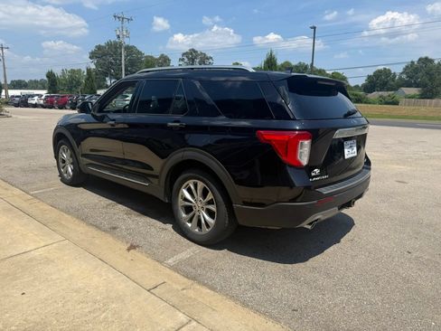 Used 2021 Ford Explorer Limited w/ Equipment Group 301A AWD/4WD image 5