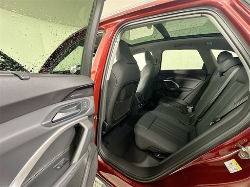 New 2025 Audi Q5 2.0T Premium Plus image 17