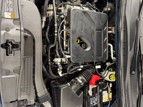Used 2020 Ford Escape SE FWD image 18