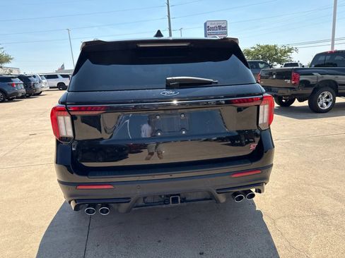 Used 2026 Ford Explorer ST w/ Sun And Sound Package AWD/4WD image 6