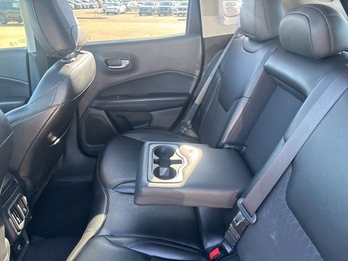 Used 2020 Jeep Compass Latitude image 39
