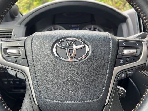 Certified 2020 Toyota Land Cruiser Heritage Edition AWD/4WD image 37