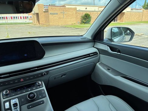 Used 2025 Hyundai Palisade SEL FWD image 33