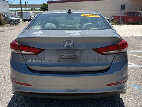 Used 2018 Hyundai Elantra SEL FWD image 4