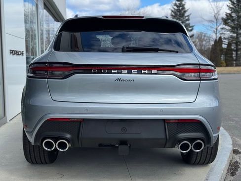 Used 2025 Porsche Macan image 19