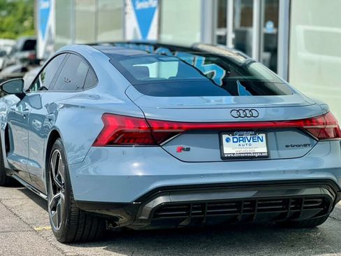 Used 2024 Audi RS e-tron GT w/ Carbon Performance Package AWD/4WD image 37