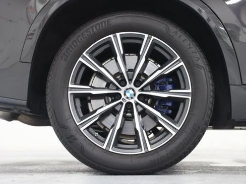 Used 2023 BMW X5 M50i w/ Executive Package AWD/4WD image 19
