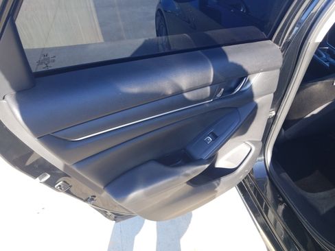 Used 2021 Honda Accord LX image 11