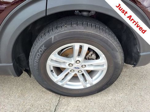 Used 2022 Ford Explorer XLT w/ Equipment Group 202A RWD image 27