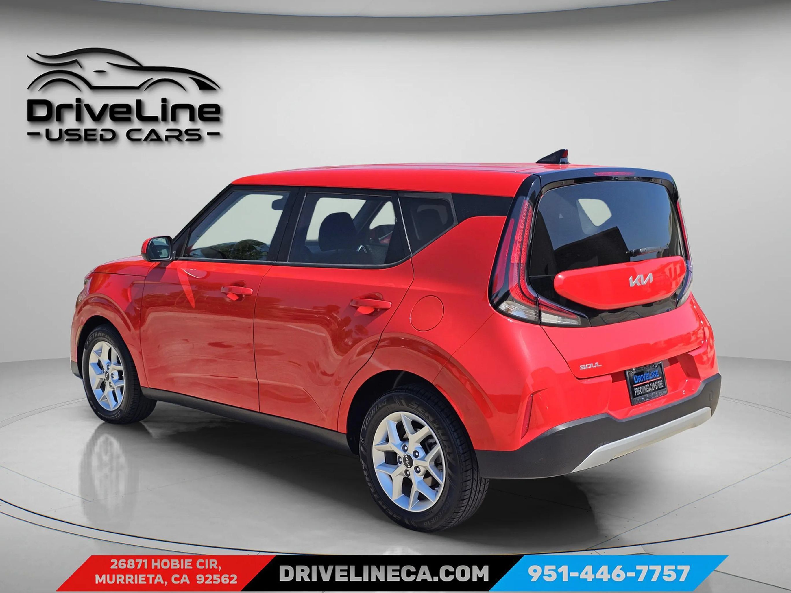 Used 2023 Kia Soul LX w/ Option Group 015 FWD image 14