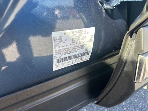 Used 2020 Ford Explorer Limited image 41