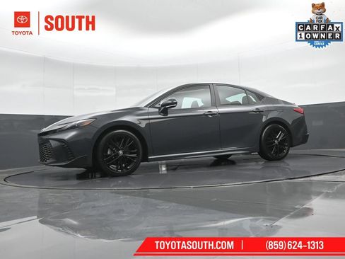 Used 2025 Toyota Camry SE FWD image 42
