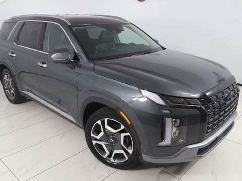 Used 2023 Hyundai Palisade Limited w/ Cargo Package AWD/4WD image 19