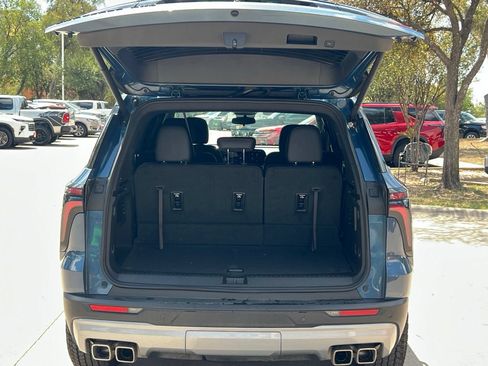 Used 2025 Chevrolet Traverse Z71 AWD/4WD image 23