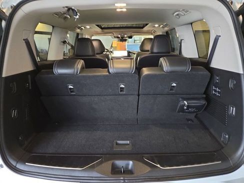 Used 2025 INFINITI QX80 Sensory AWD/4WD image 24