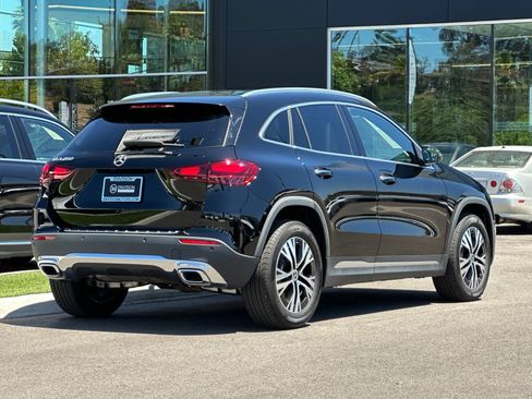 Certified 2025 Mercedes-Benz GLA 250 image 3