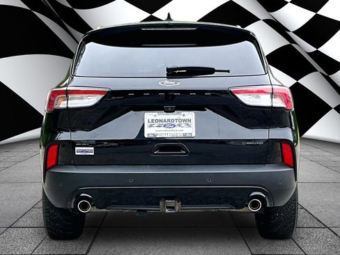 Certified 2022 Ford Escape SEL w/ SEL Stealth AWD Package image 4