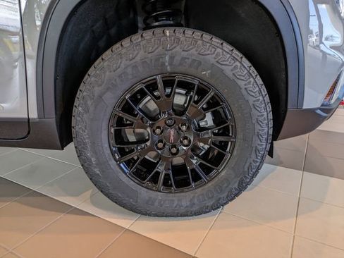 New 2026 GMC Acadia AT4 w/ Luxury Package image 10