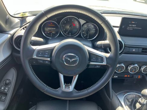 Certified 2025 MAZDA MX-5 Miata RF Grand Touring RWD image 18