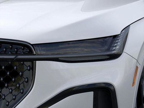 New 2025 Lincoln Nautilus Reserve w/ Jet Appearance Package image 18