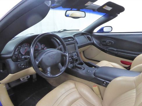 Used 2003 Chevrolet Corvette Convertible w/ Preferred Equipment Group1 RWD image 23