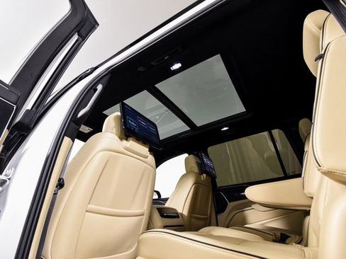 Used 2024 Cadillac Escalade ESV Premium Luxury w/ Performance Package image 43