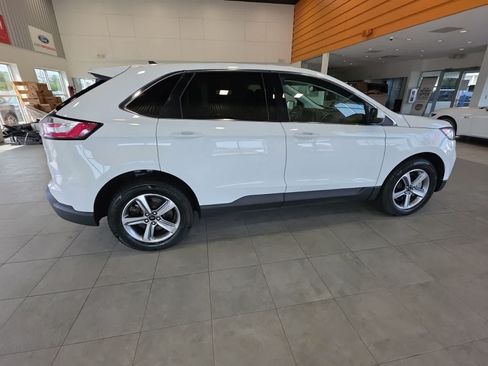 Used 2024 Ford Edge SEL w/ Convenience Package AWD/4WD image 6