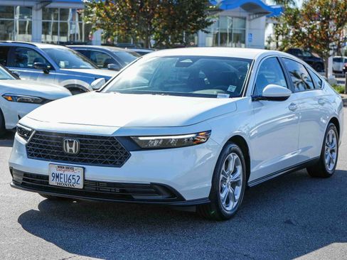 Used 2024 Honda Accord LX image 3
