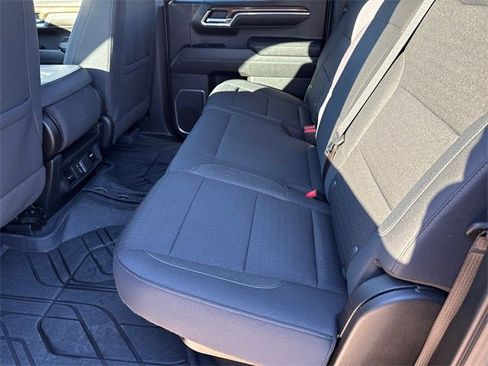 Used 2023 Chevrolet Silverado 1500 LT image 17