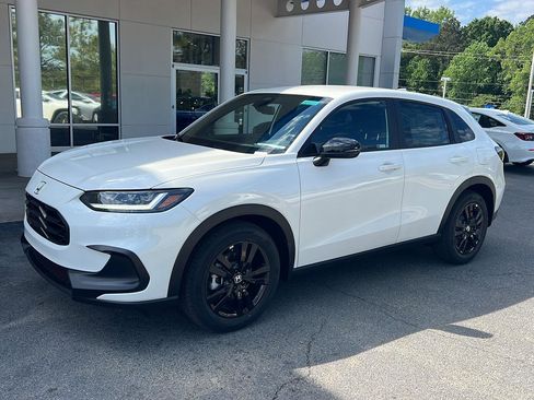 New 2026 Honda HR-V Sport image 2