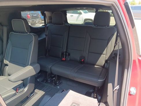 New 2026 GMC Yukon Elevation w/ Elevation Premium Package AWD/4WD image 8