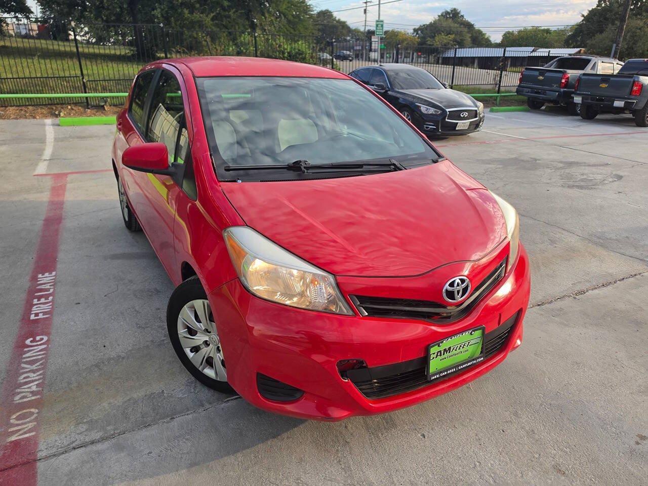 Used 2013 Toyota Yaris L FWD image 52
