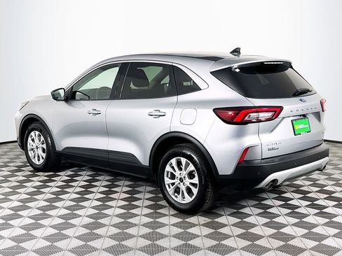Used 2023 Ford Escape Active w/ Tech Pack #1 FWD image 6