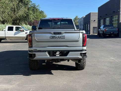 Used 2024 GMC Sierra 2500 AT4 w/ AT4 Premium Plus Package AWD/4WD image 11