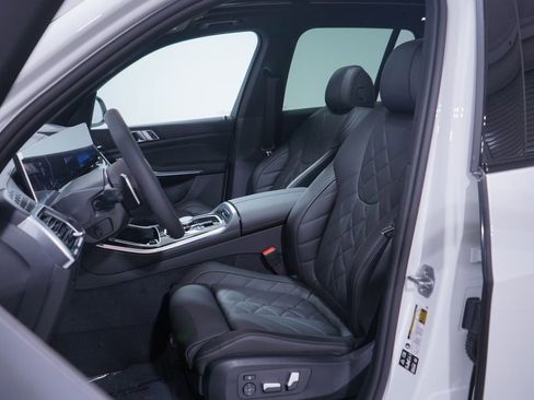 New 2026 BMW X5 xDrive40i w/ M Sport Package image 7