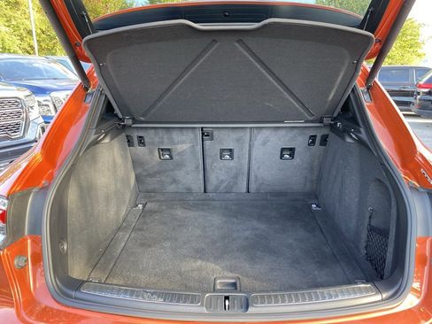 Used 2022 Porsche Macan image 34