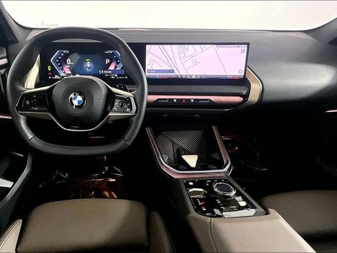 Used 2025 BMW X3 xDrive30i AWD/4WD image 15