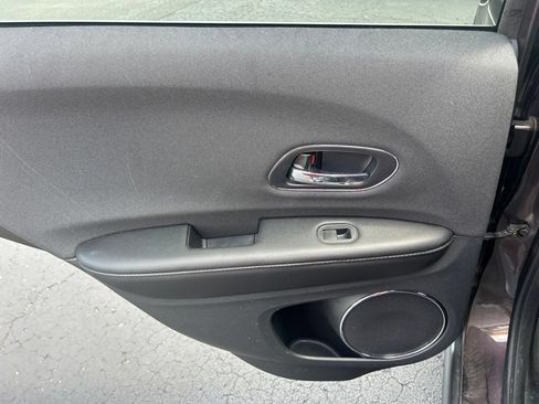 Used 2022 Honda HR-V EX image 33