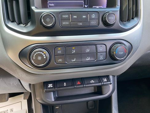 Used 2016 Chevrolet Colorado LT w/ LT Convenience Package RWD image 57