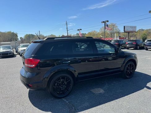 Used 2017 Dodge Journey SXT w/ Blacktop Package image 6