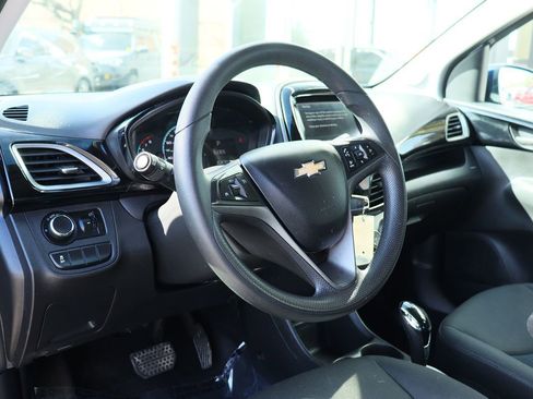 Used 2022 Chevrolet Spark LT image 39